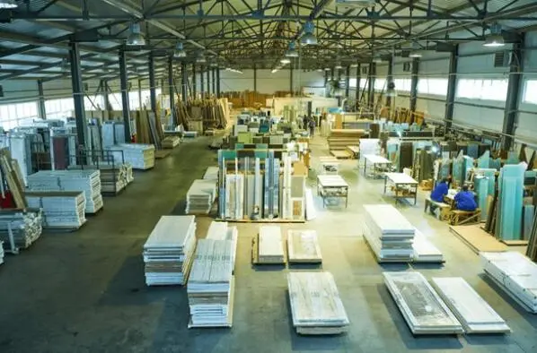 custom wooden door manufacturer workshop