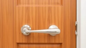 choosing the right hardware for your wood door